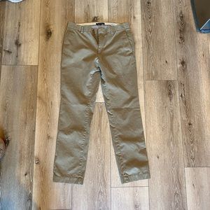 Banana Republic Mens Chino Khaki Pants